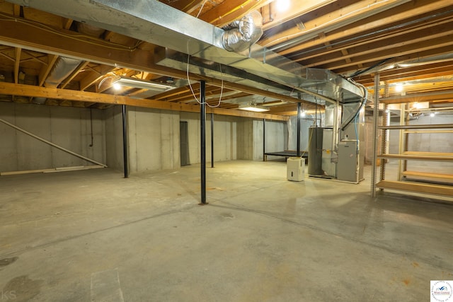 3375 Cedar St, Sedalia, MO 65301 - unfinished below grade area featuring heating unit