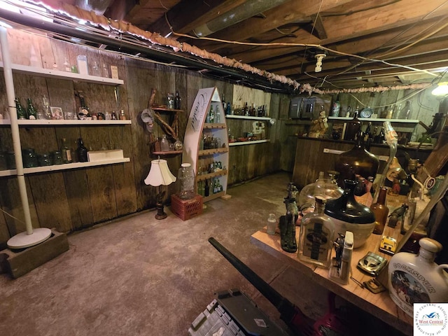 512 N Price Ln, Clinton, MO 64735 - unfinished below grade area with wooden walls