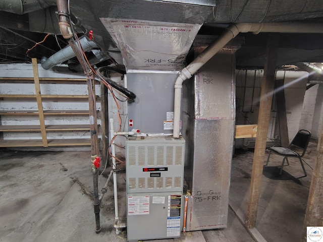 1105 Lay Ave, Warsaw, MO 65355 - view of utilities