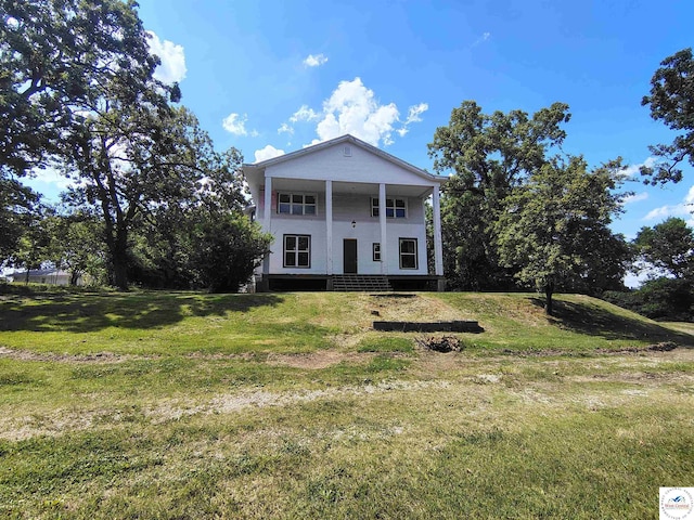 1105 Lay Ave, Warsaw, MO 65355 - greek revival inspired property with a front yard