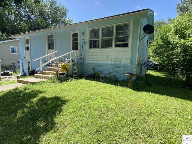 305 W 2nd St, Calhoun, MO 65323 - photo 22