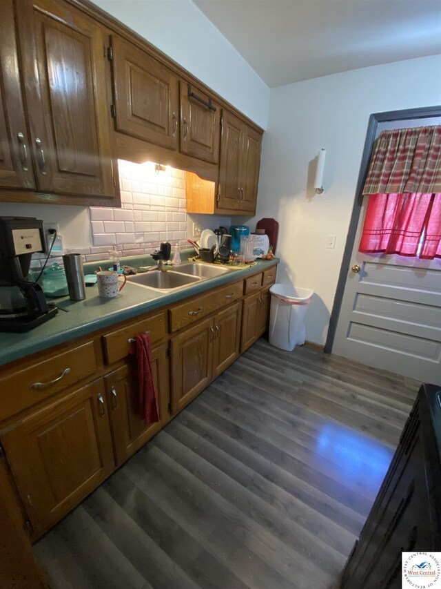 305 W 2nd St, Calhoun, MO 65323 - photo 4