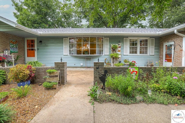 205 S Michael Dr, Clinton, MO 64735 - photo 2