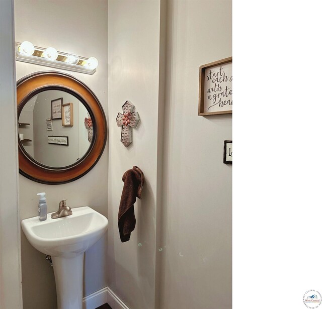 165 NE 100th Rd, Clinton, MO 64735 - view of bathroom