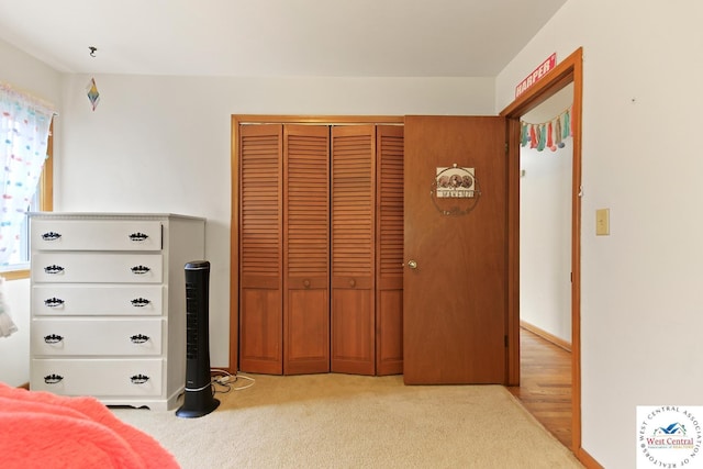 904 Leone Ave, Sedalia, MO 65301 - carpeted bedroom with a closet