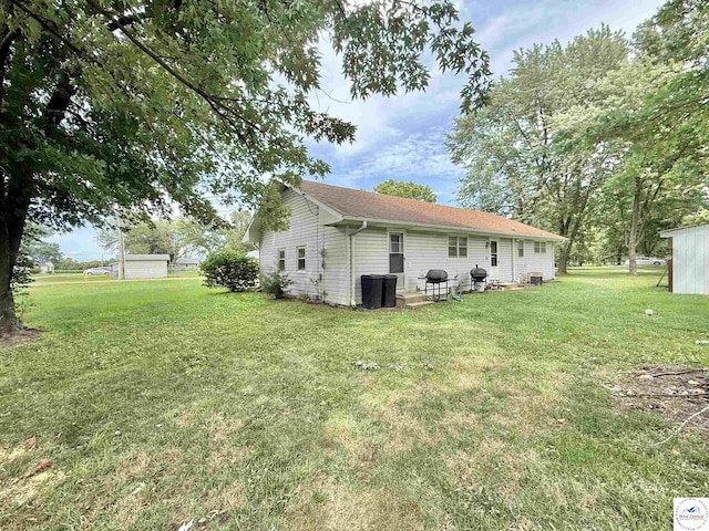 302 W Hiawatha St, Green Ridge, MO 65332 - photo 38