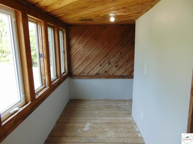 311 N Water St, Clinton, MO 64735 - interior space