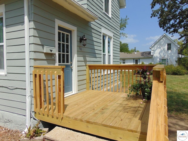 311 N Water St, Clinton, MO 64735 - view of deck
