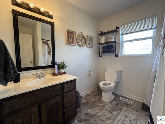 225 Crescent Dr, Lincoln, MO 65338 - full bathroom featuring vanity and toilet