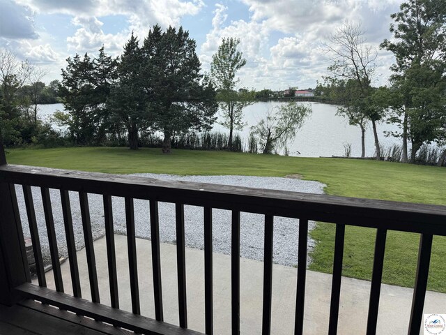 225 Crescent Dr, Lincoln, MO 65338 - water view