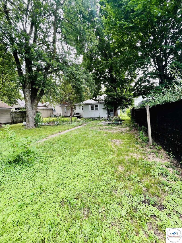 129 E Walnut St, Sedalia, MO 65301 - photo 6