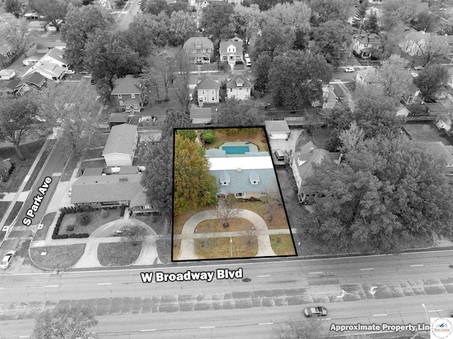 birds eye view of property featuring a residential view