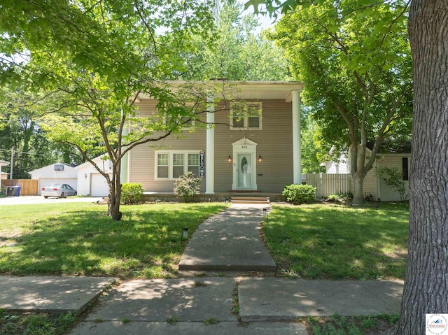 906 S Barrett Ave, Sedalia, MO 65301 - photo 1