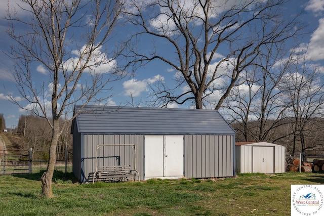 24401 Black Hawk Trl, Cole Camp, MO 65325 - view of shed