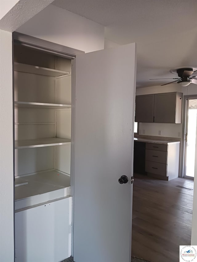 607 N Hughes St, Stover, MO 65078 - view of closet