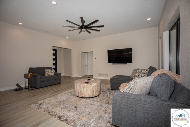 26112 Georgetown Ave, Warsaw, MO 65355 - living room with recessed lighting, visible vents, ceiling fan, and wood finished floors