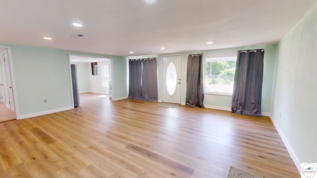 400 E 12th St, Sedalia, MO 65301 - entrance foyer with light wood-style floors, recessed lighting, and baseboards