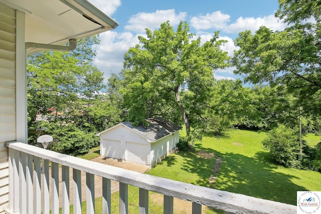 309 E Gay St, Warrensburg, MO 64093 - balcony featuring view of scattered trees