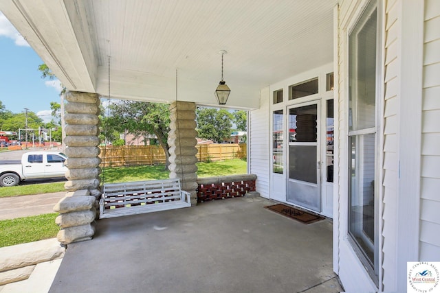 309 E Gay St, Warrensburg, MO 64093 - view of porch