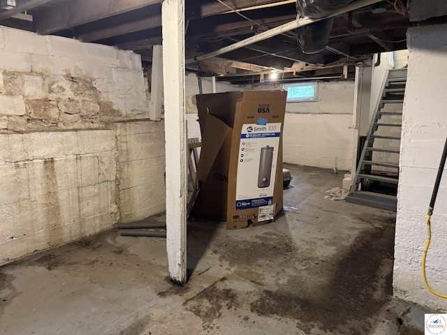 405 W 4th St, Sedalia, MO 65301 - basement featuring stairs