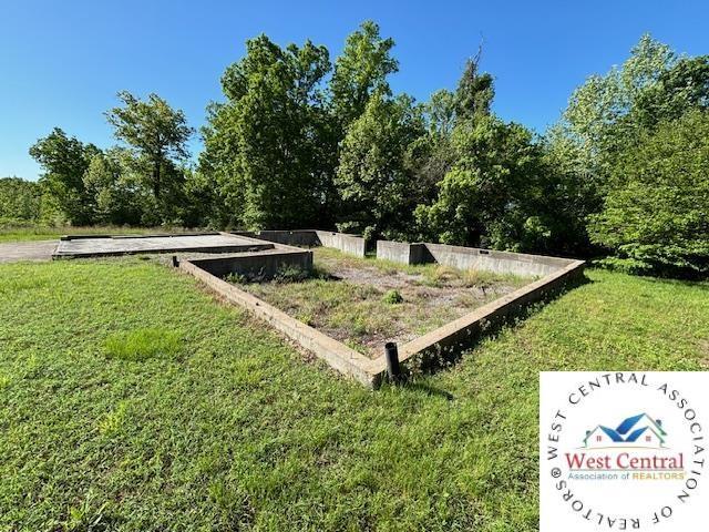 151 Oak Hill Dr, Eldon, MO 65026