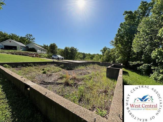 151 Oak Hill Dr, Eldon, MO 65026