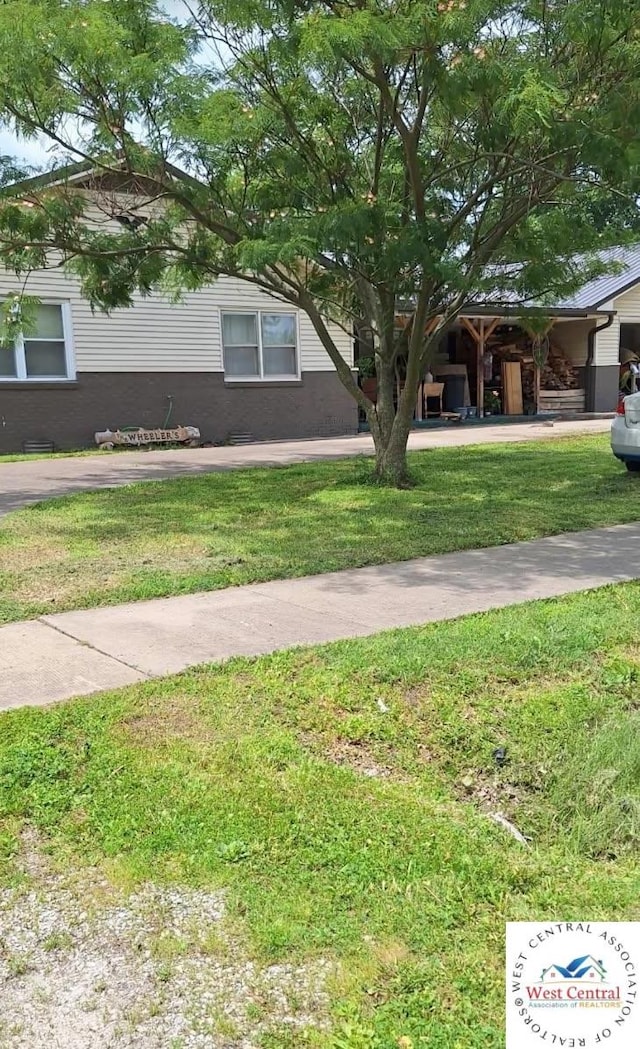 305 N Main St, Green Ridge, MO 65332 - photo 1