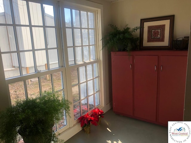 202 N Maple St, Stover, MO 65078 - view of doorway