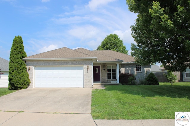 302 Katy Cir, Sedalia, MO 65301 - photo 1