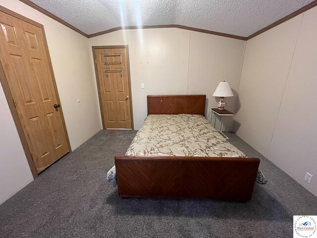 31674 Aspen Rd, Stover, MO 65078 - carpeted bedroom with crown molding, vaulted ceiling, and a textured ceiling