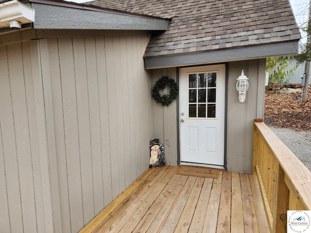 10075 Otter Rd, Clinton, MO 64735 - property entrance featuring a shingled roof
