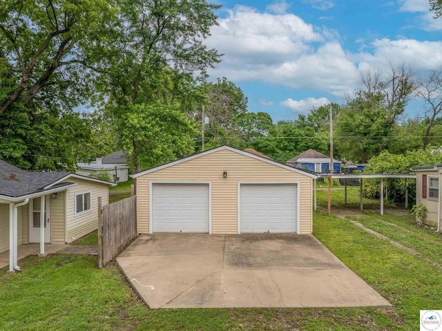 1803 S Quincy Ave, Sedalia, MO 65301 - view of detached garage