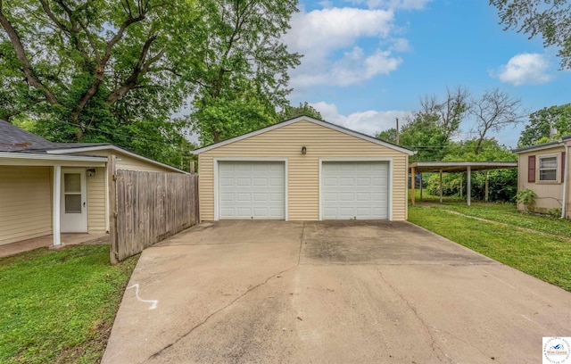 1803 S Quincy Ave, Sedalia, MO 65301 - view of detached garage