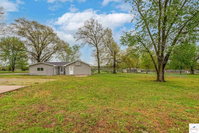 216 S County Line Rd, Windsor, MO 65360 - view of yard