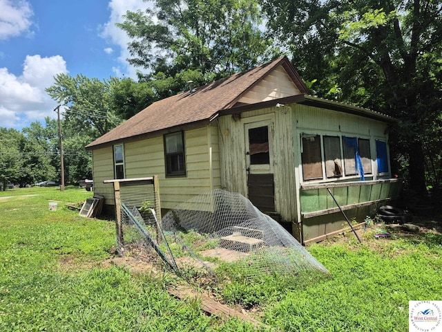 609 E Florence St, Windsor, MO 65360 - photo 1