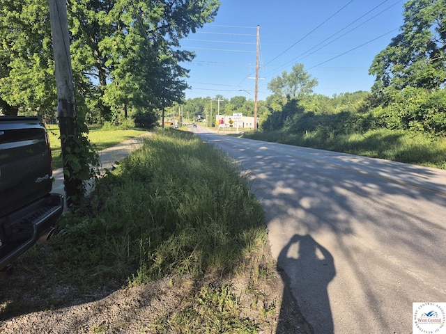 407 N Main Hwy, Windsor, MO 65360