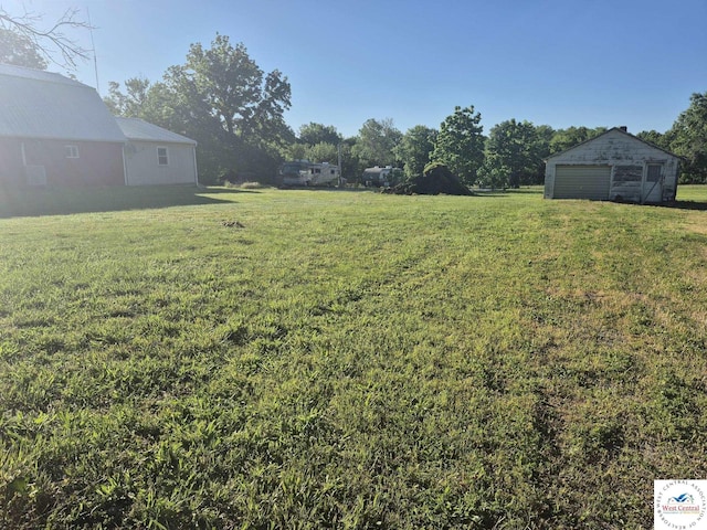 407 N Main Hwy, Windsor, MO 65360