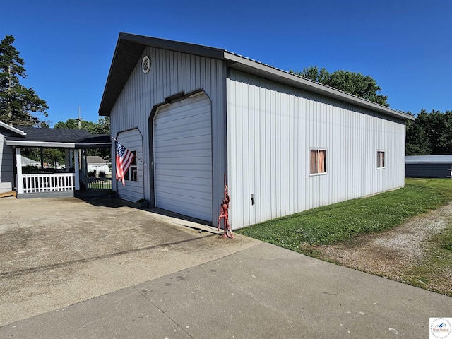 406 W Main St, Cole Camp, MO 65325 - view of garage