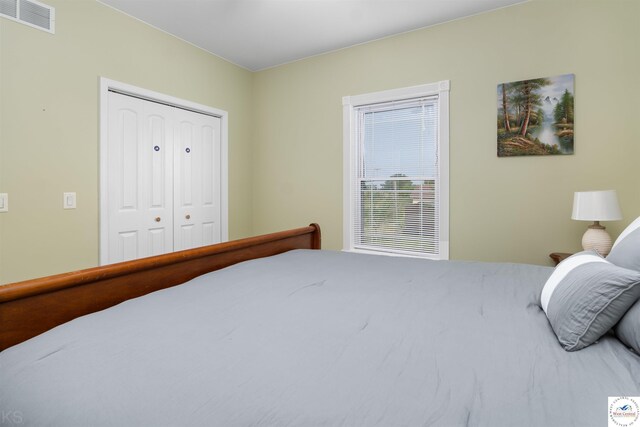 29854 Griessen Rd, Smithton, MO 65350 - bedroom with a closet
