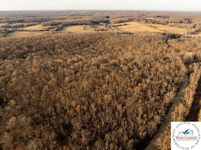 000 Waisner Ave, Edwards, MO 65326