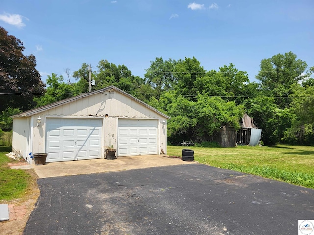 81 SE 500th Rd, Clinton, MO 64735 - view of detached garage