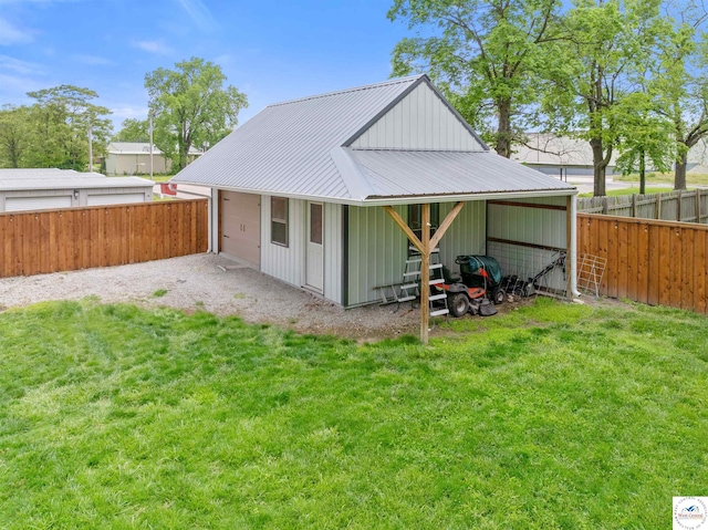 321 E 17th St, Sedalia, MO 65301 - view of outdoor structure