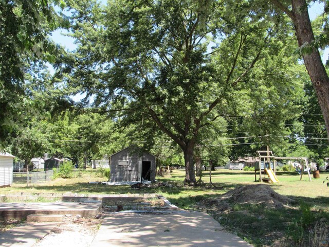 1407 E 6th St, Sedalia, MO 65301 - photo 1