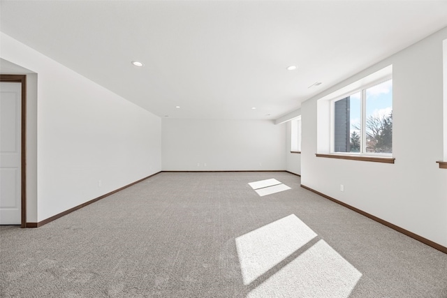 2733 Brookfield Dr, Marion, IA 52302 - empty room with carpet floors, baseboards, and recessed lighting