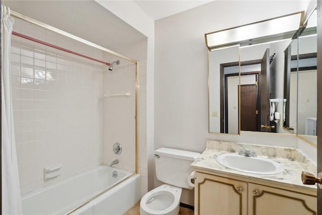 full bathroom featuring shower / tub combo with curtain, vanity, and toilet