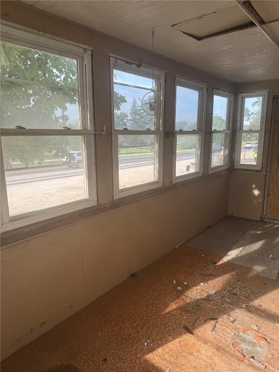 view of unfurnished sunroom