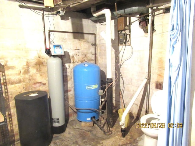 view of utility room