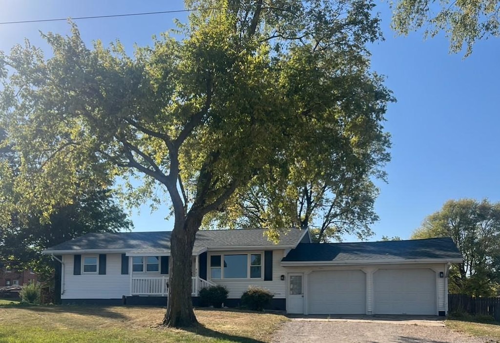 607 Sunset, Urbana, IA 52345 - photo 1