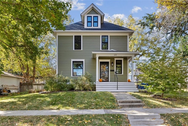 view of front facade with a front yard