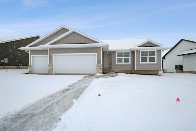 view of front of house featuring a garage